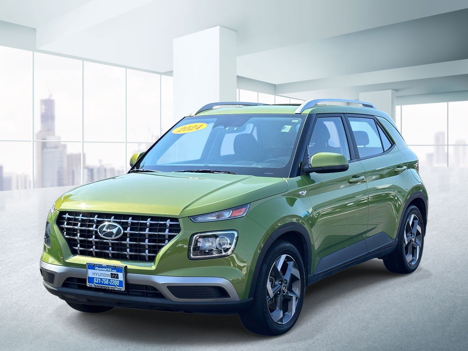 Used 2024 Hyundai Venue SEL FWD image 1