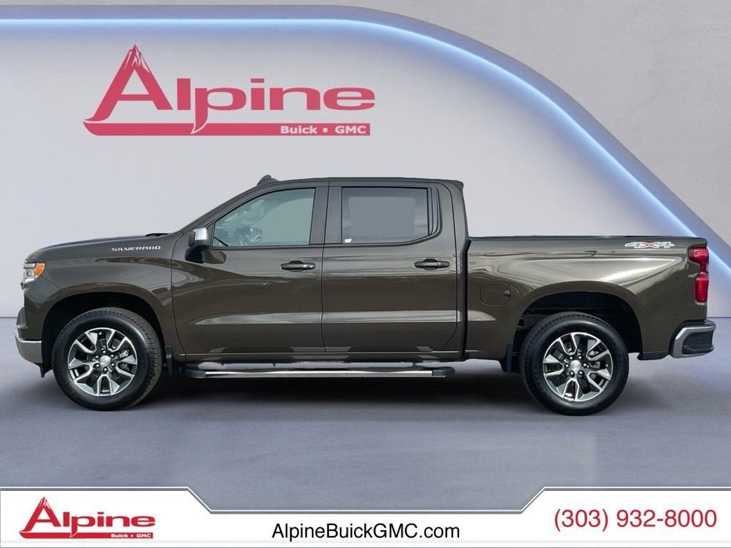 Used 2023 Chevrolet Silverado 1500 LT image 2