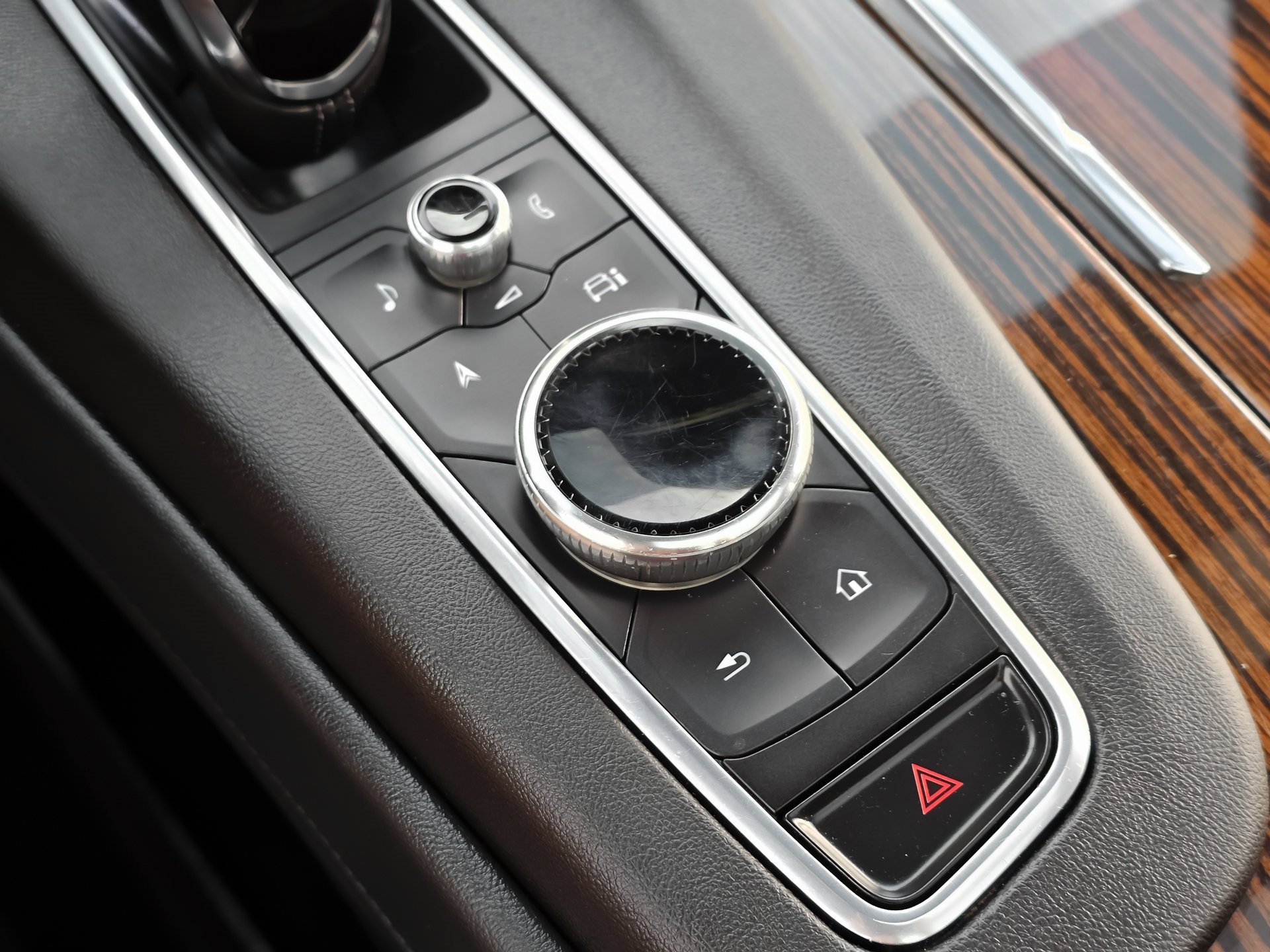 Used 2022 Cadillac Escalade ESV Premium Luxury w/ LPO, Floor Liner Package image 46