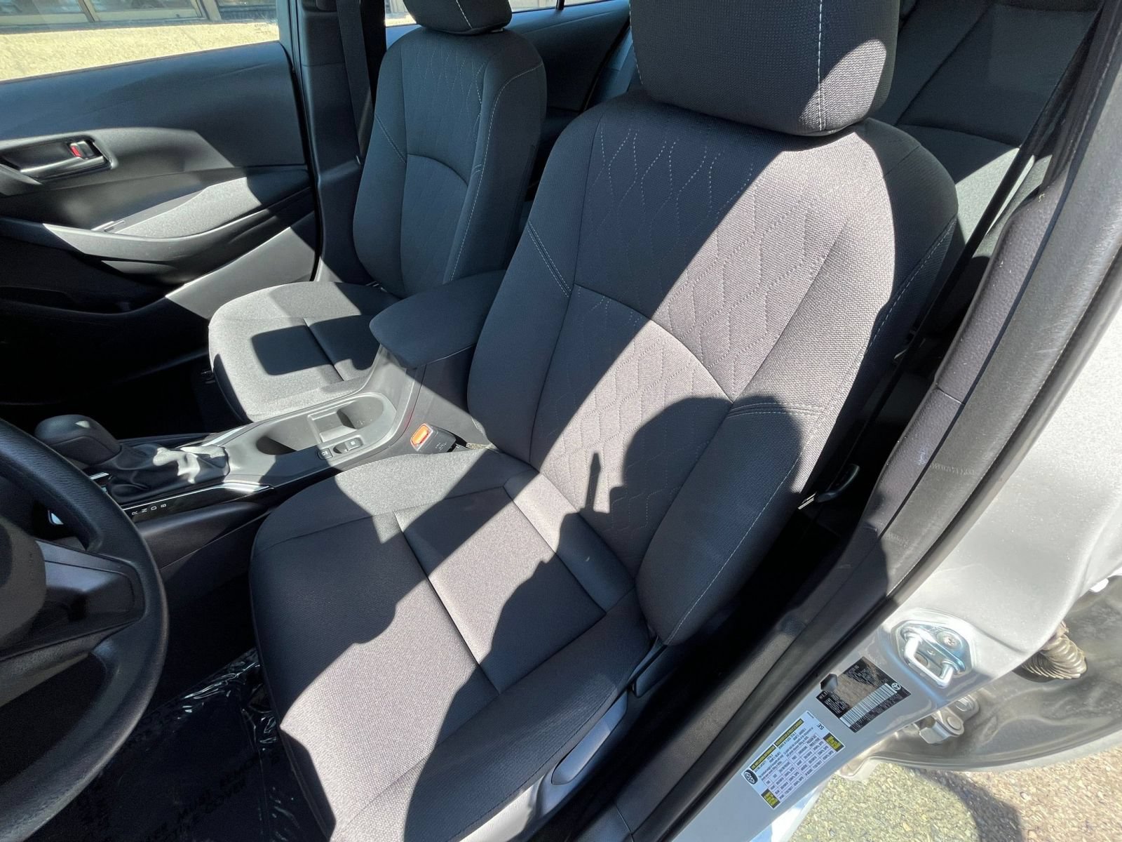 Used 2025 Toyota Corolla LE FWD image 36