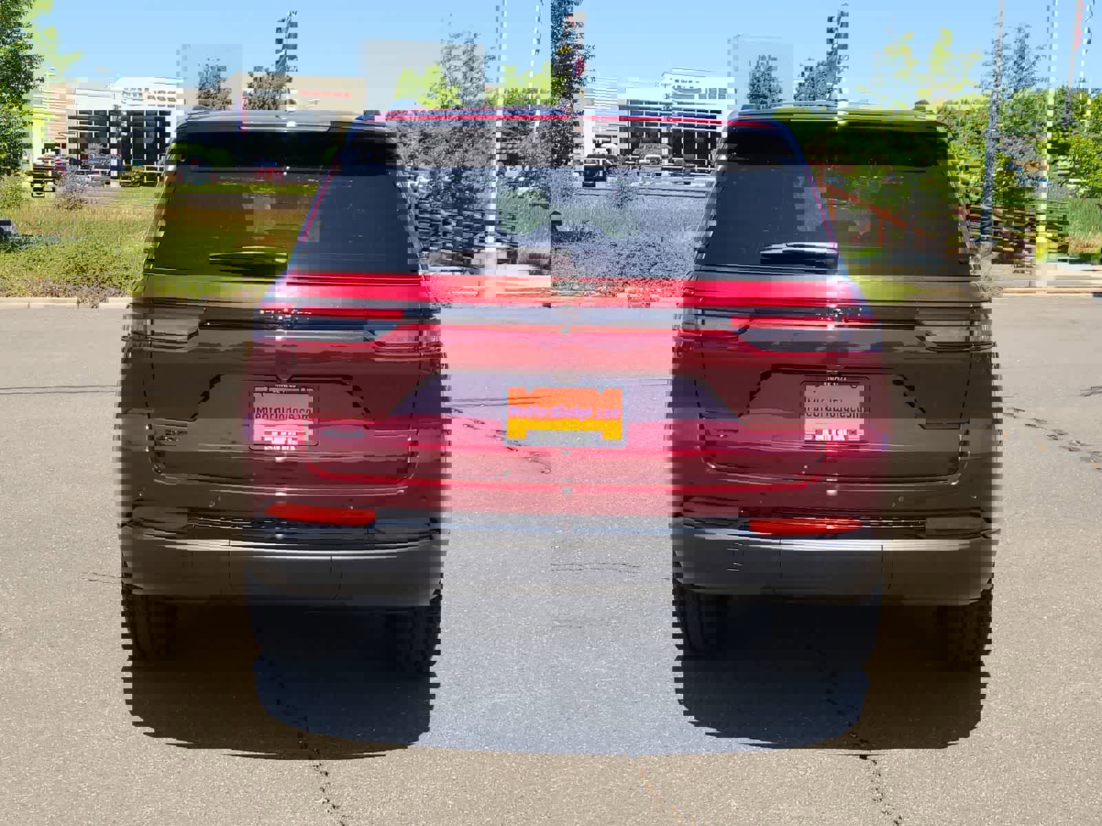 New 2025 Jeep Grand Cherokee Altitude w/ Trailer Tow Package image 13