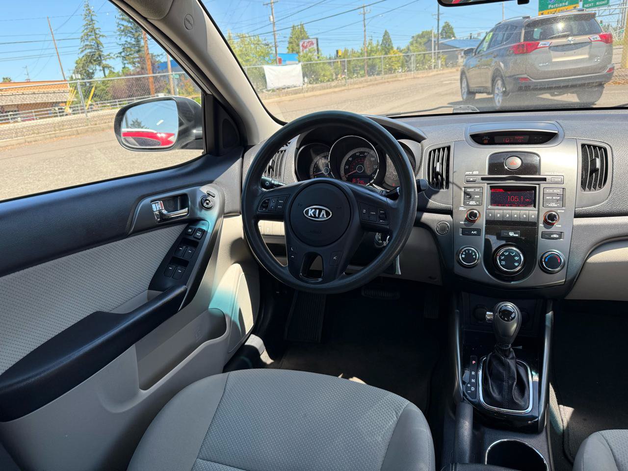 Used 2013 Kia Forte EX FWD image 18