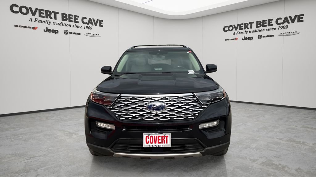 Used 2020 Ford Explorer Platinum w/ Premium Technology Package image 2