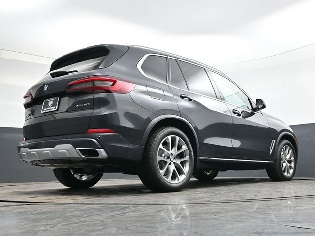 Used 2021 BMW X5 xDrive40i w/ Premium Package 2 image 30