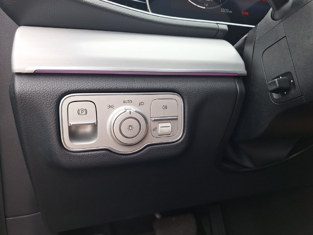 Used 2025 Mercedes-Benz GLE 350 4MATIC image 23