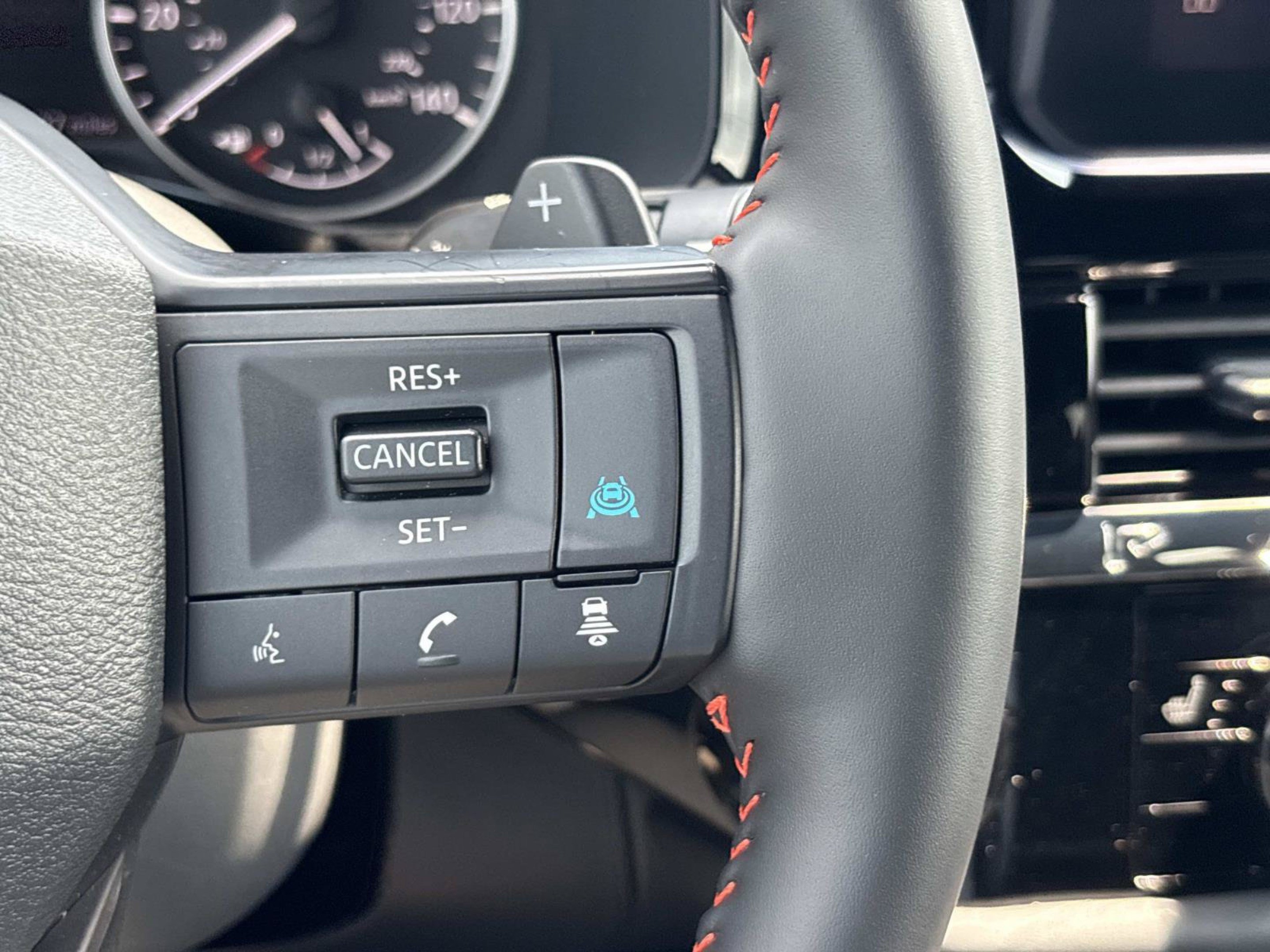 Used 2026 Nissan Pathfinder Rock Creek w/ Rock Creek Premium Package AWD/4WD image 31