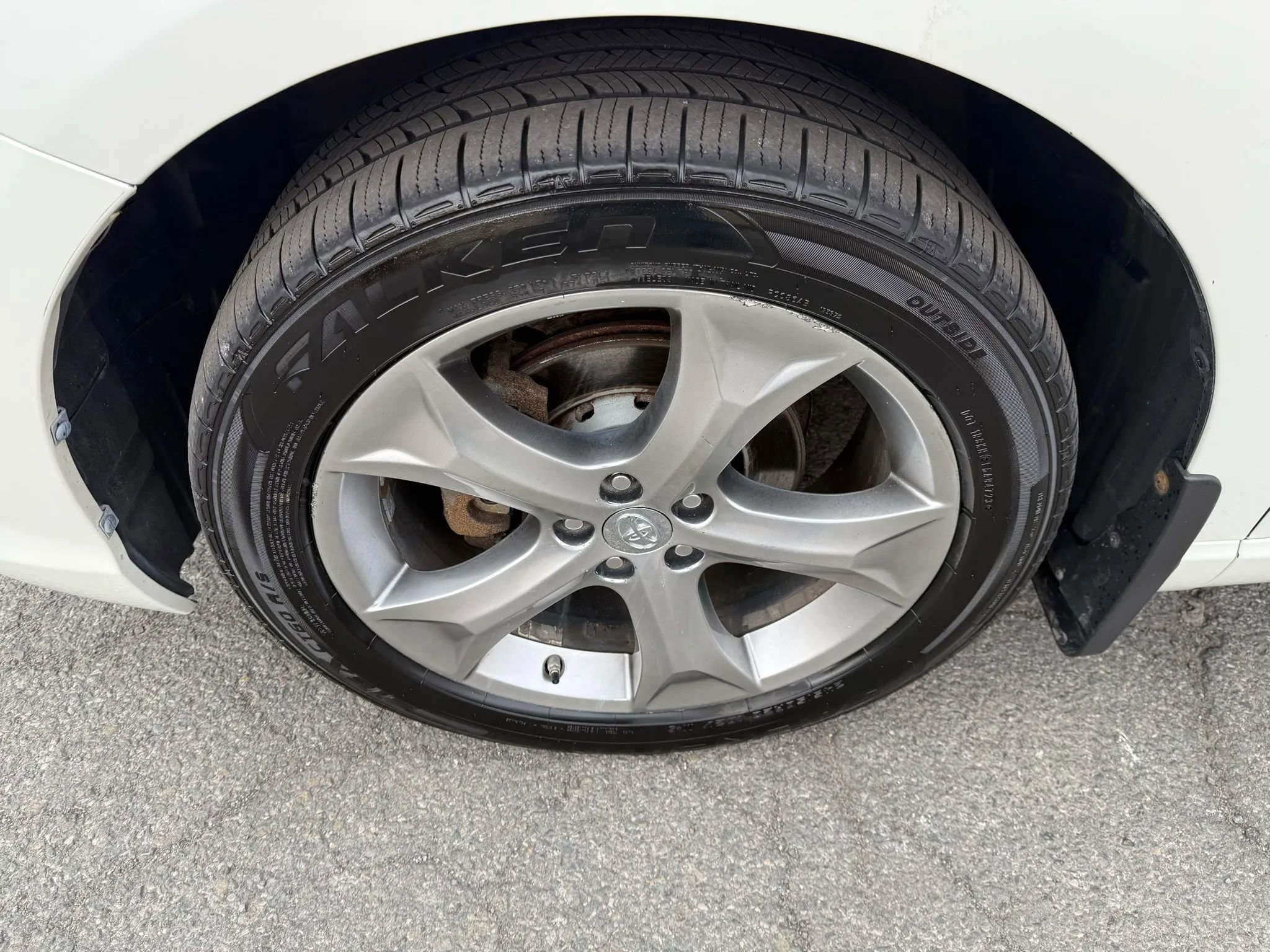 Used 2012 Toyota Venza XLE AWD/4WD image 29