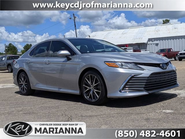 Used 2023 Toyota Camry XLE