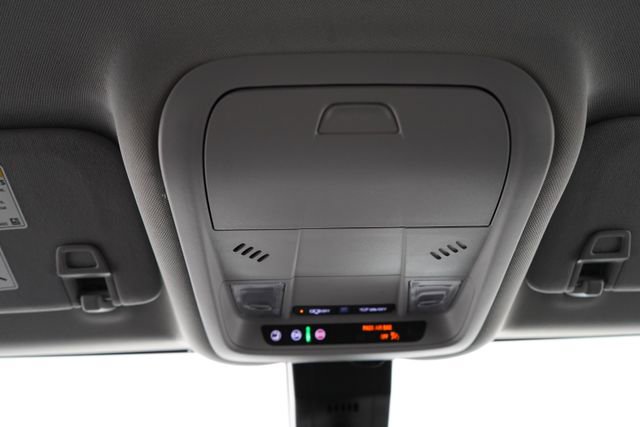 Used 2023 Chevrolet Equinox LT image 45