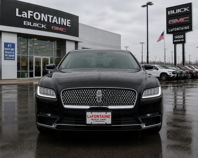 Used 2018 Lincoln Continental Reserve w/ Luxury Package AWD/4WD image 2