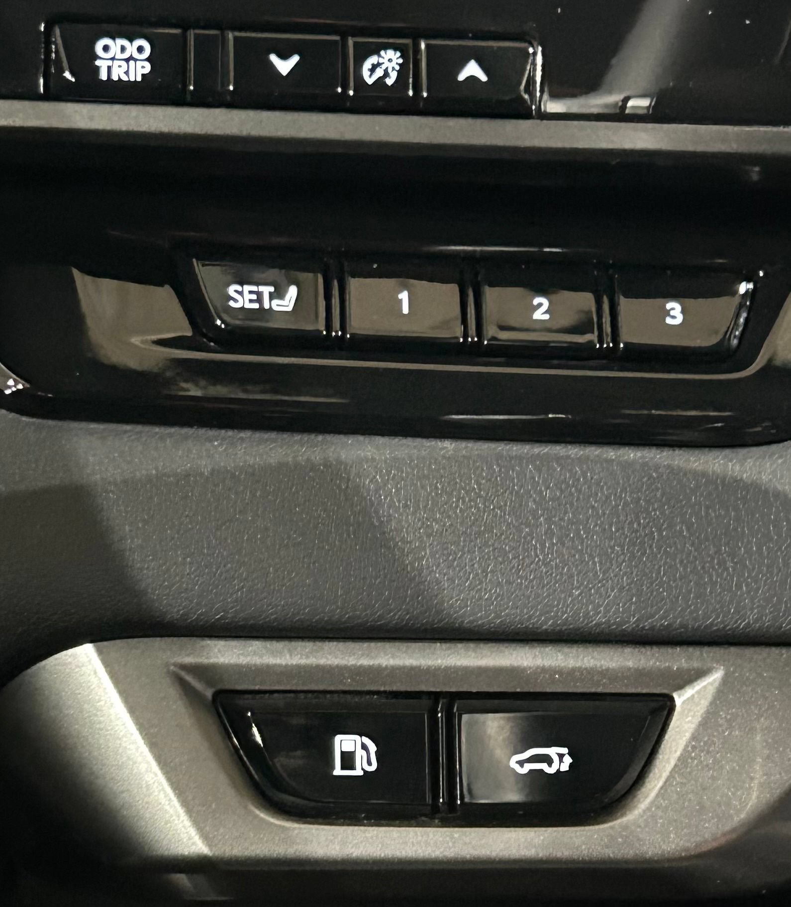 Used 2023 Lexus RX 350 Premium w/ Cold Area Package AWD/4WD image 64