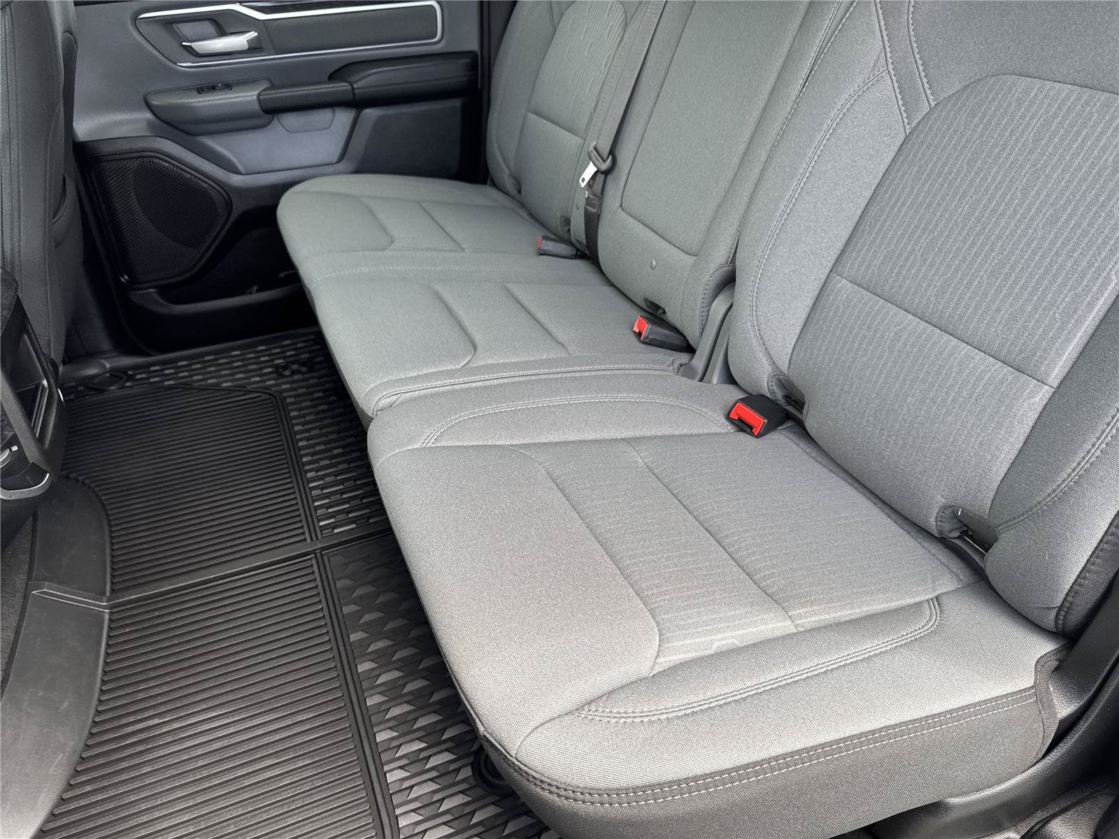 Used 2022 RAM 1500 Big Horn AWD/4WD image 32
