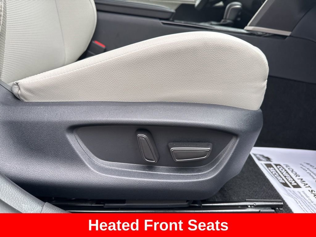 Used 2026 Toyota Camry XLE image 25