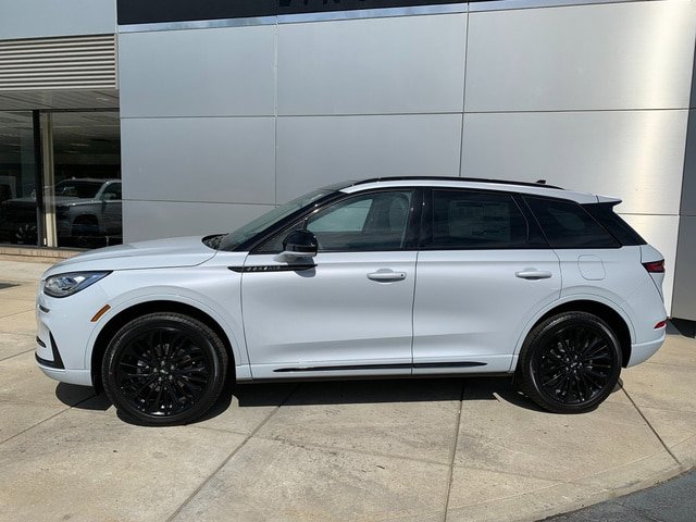 New 2026 Lincoln Corsair Reserve AWD/4WD image 2