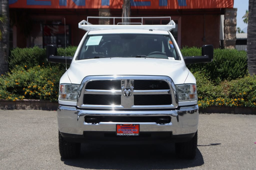 Used 2017 RAM 3500 Tradesman w/ Chrome Appearance Group AWD/4WD image 3