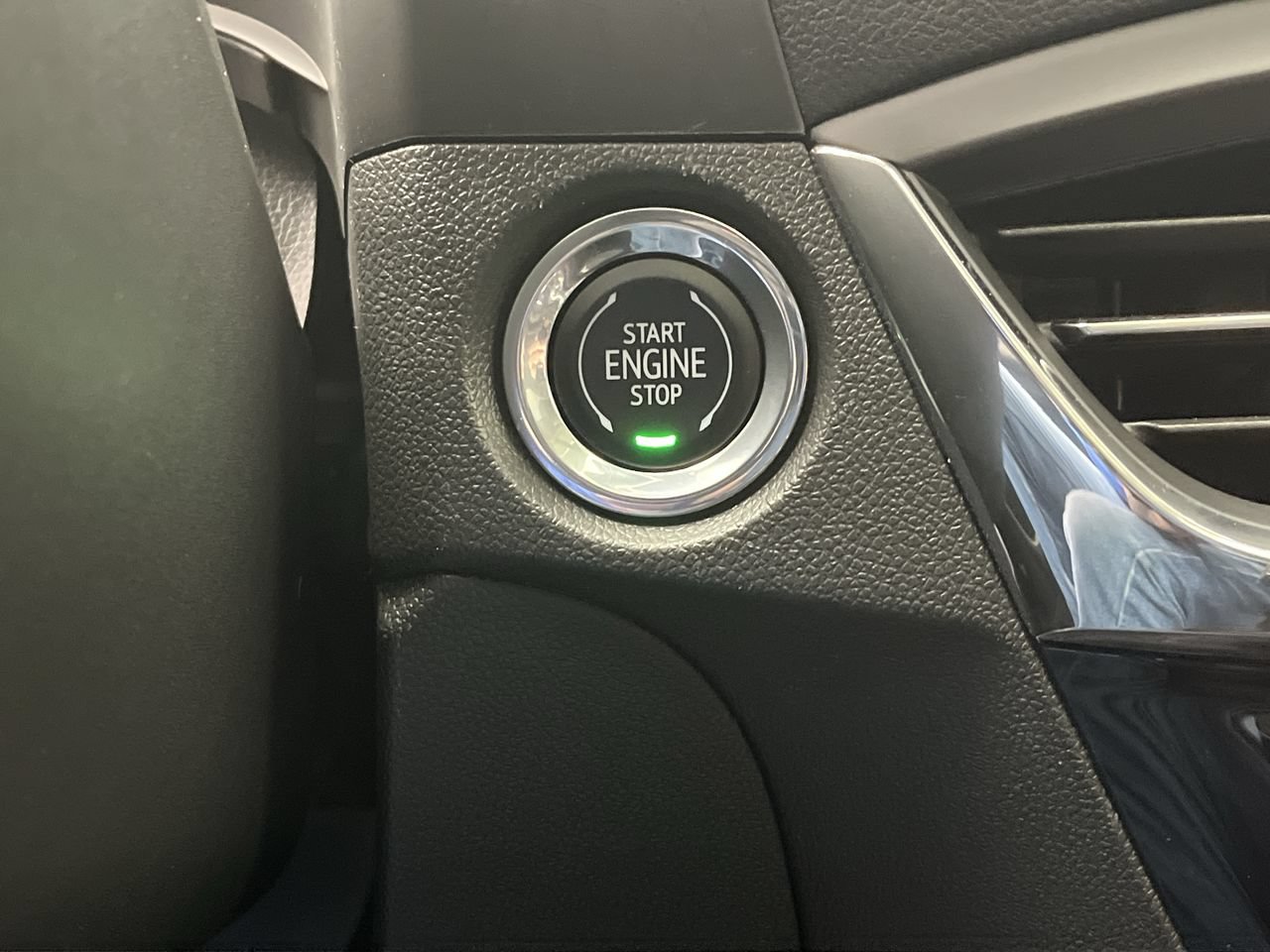 Used 2026 Buick Encore GX Avenir w/ Avenir Technology Package AWD/4WD image 21