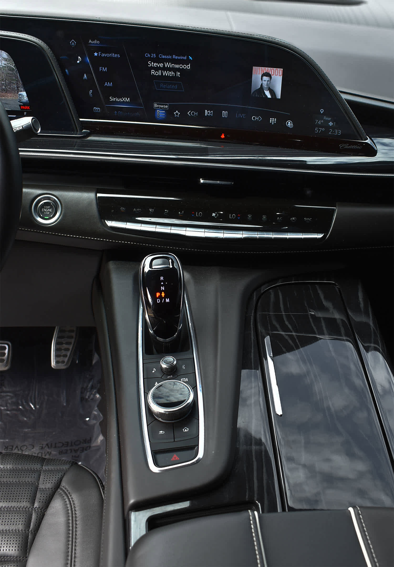 Used 2024 Cadillac Escalade ESV V image 21