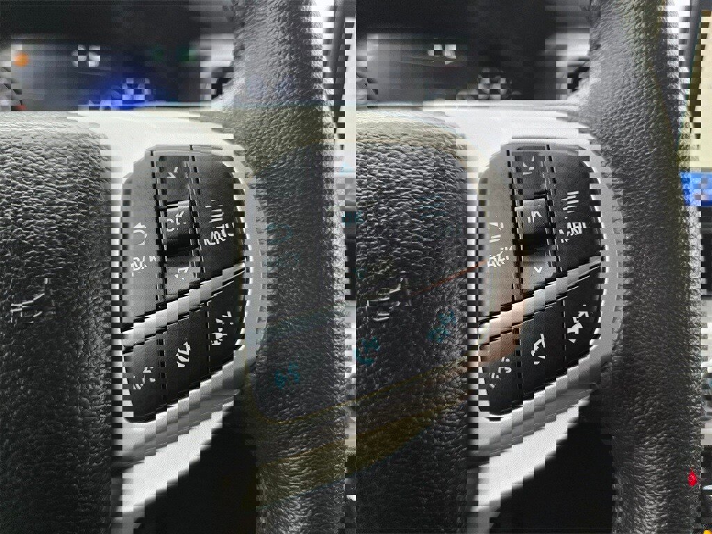 Used 2024 Ford Explorer XLT w/ Equipment Group 202A image 19