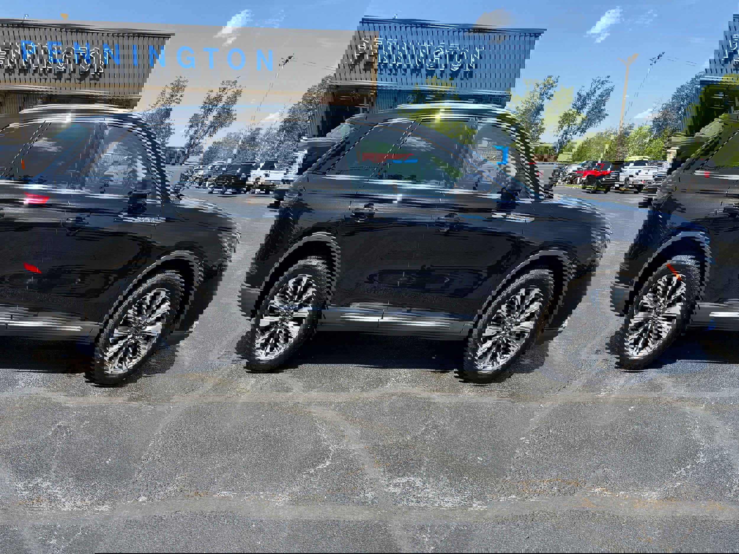 Used 2022 Lincoln Corsair Reserve AWD/4WD image 8