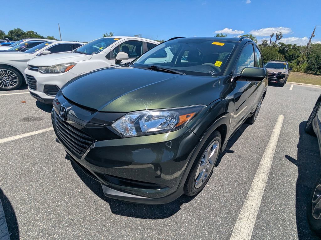 Used 2017 Honda HR-V LX image 3