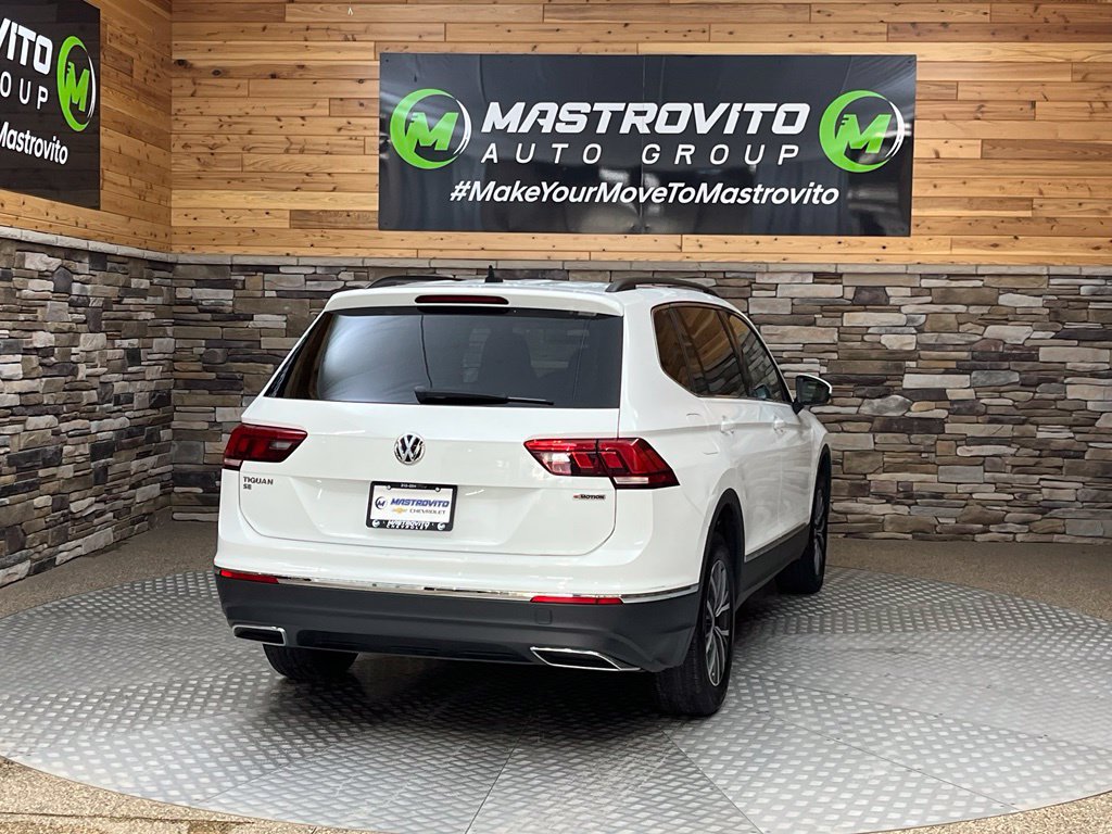 Used 2020 Volkswagen Tiguan SE w/ Panoramic Sunroof Package AWD/4WD image 17