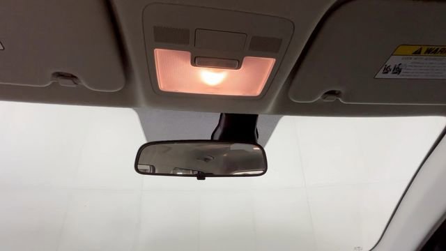 Used 2025 Hyundai Venue SE FWD image 33