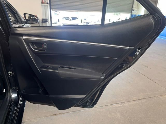 Used 2015 Toyota Corolla L image 15
