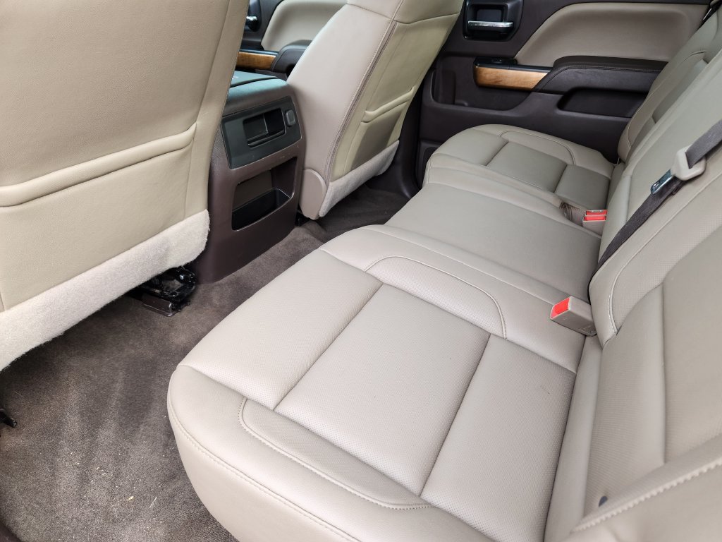 Used 2018 Chevrolet Silverado 1500 LTZ w/ Sport Package AWD/4WD image 9