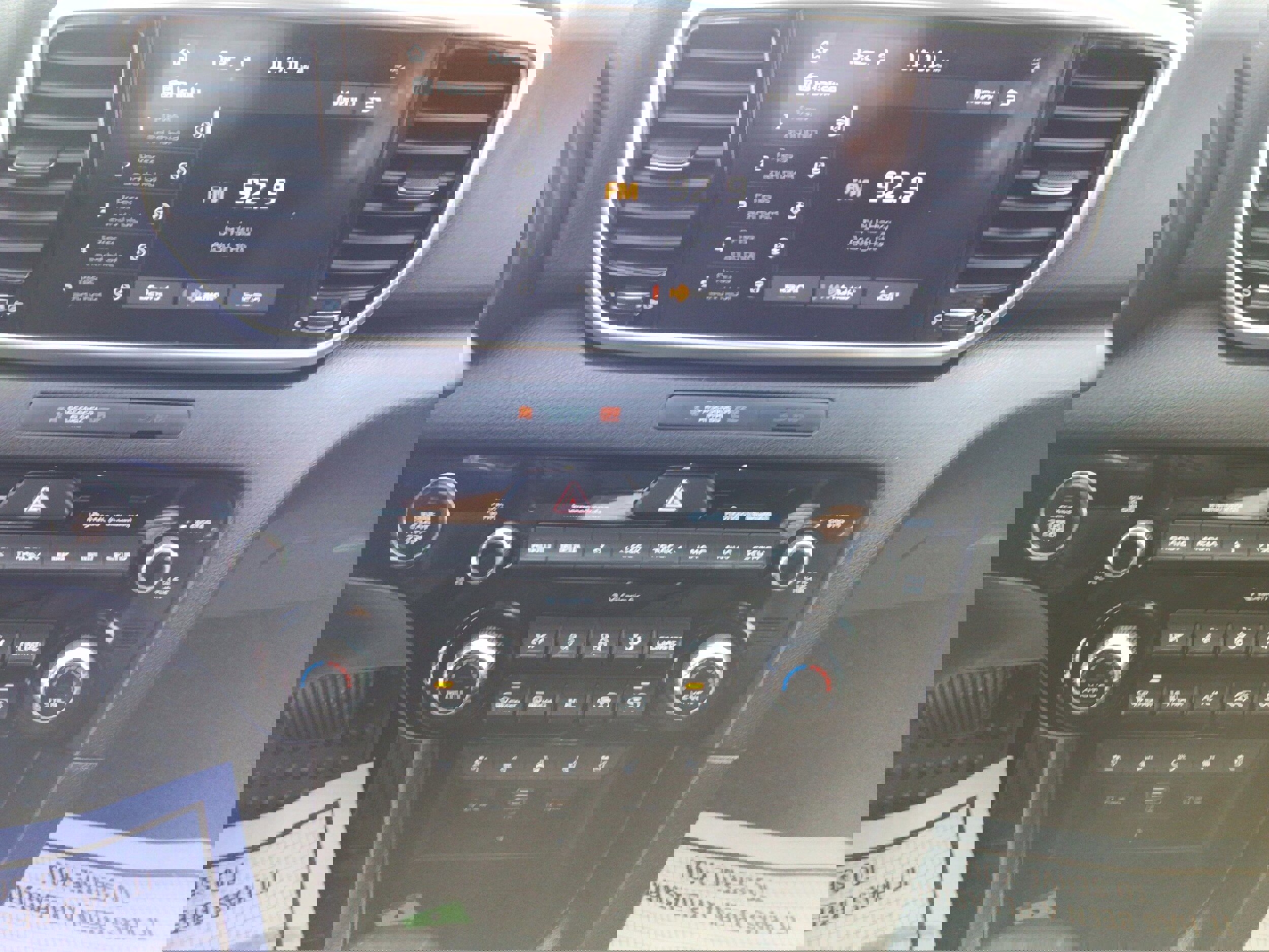 Used 2020 Kia Sportage EX w/ EX Technology Package image 19