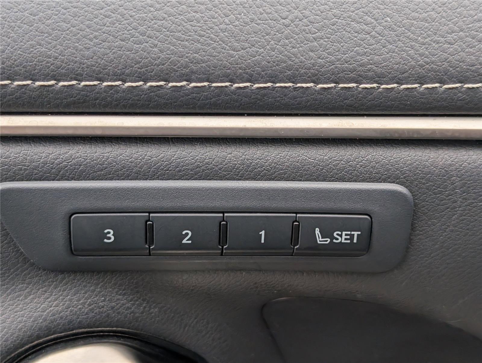 Used 2022 Lexus ES 350 350 FWD w/ Premium Package image 20