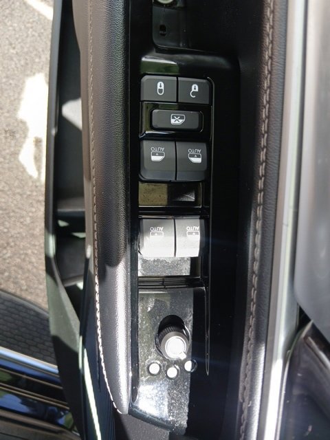 Used 2024 Jeep Wagoneer Series II AWD/4WD image 56