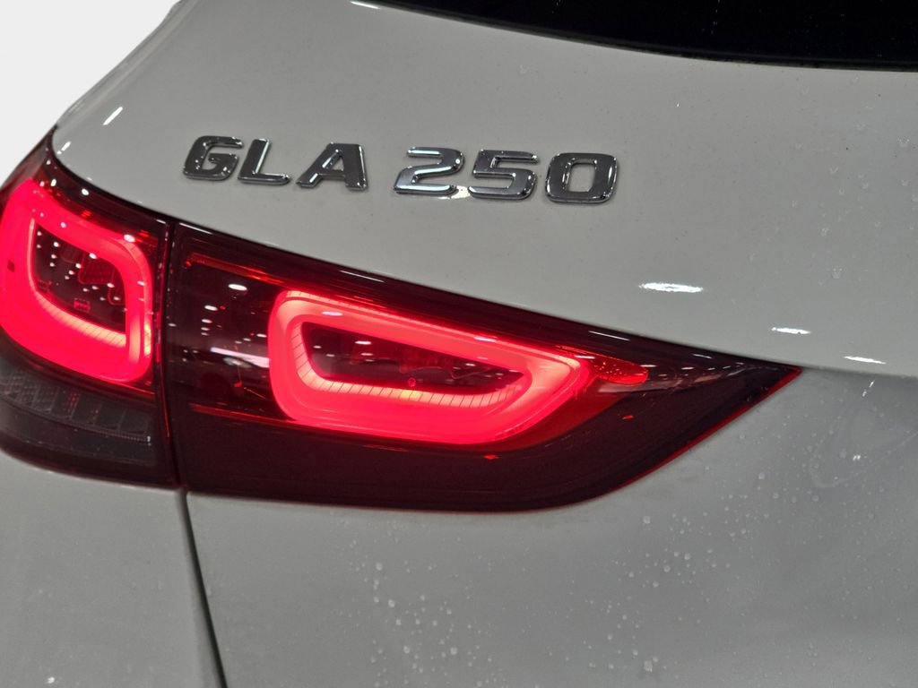Used 2022 Mercedes-Benz GLA 250 image 28