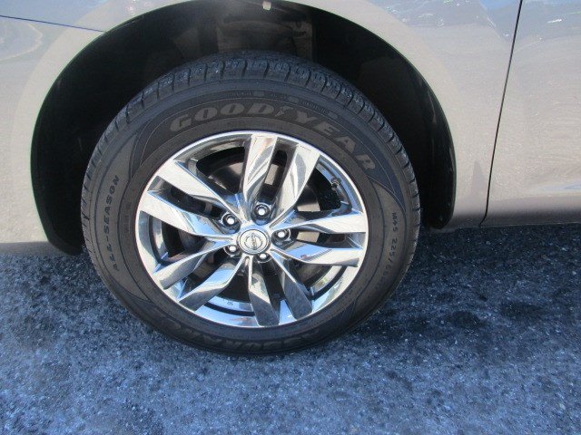 Used 2010 Nissan Rogue S Krom Edition AWD/4WD image 13