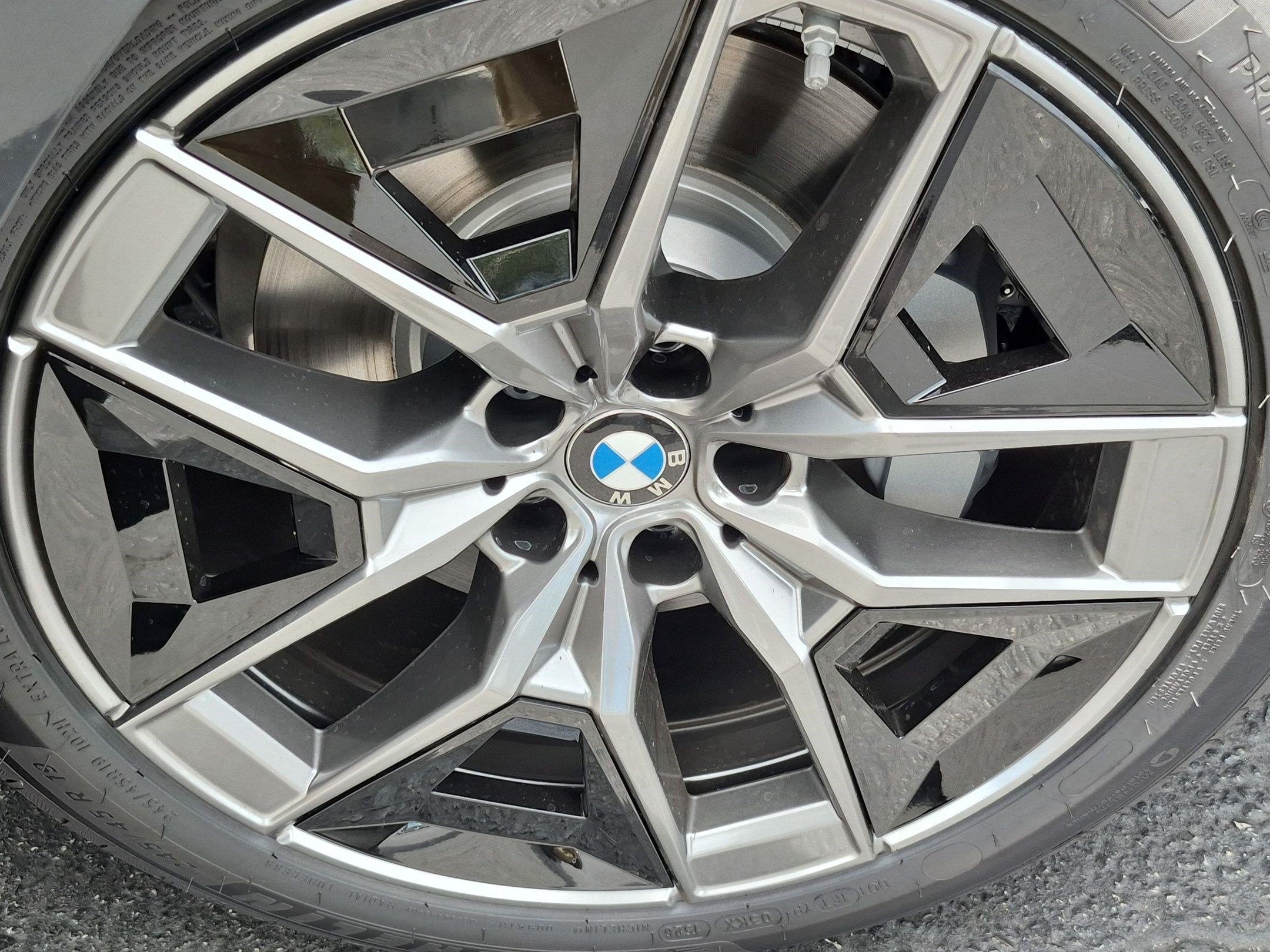 New 2027 BMW 530i w/ Convenience Package RWD image 13