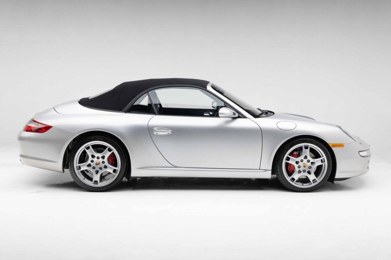 Used 2006 Porsche 911 Carrera S RWD image 31