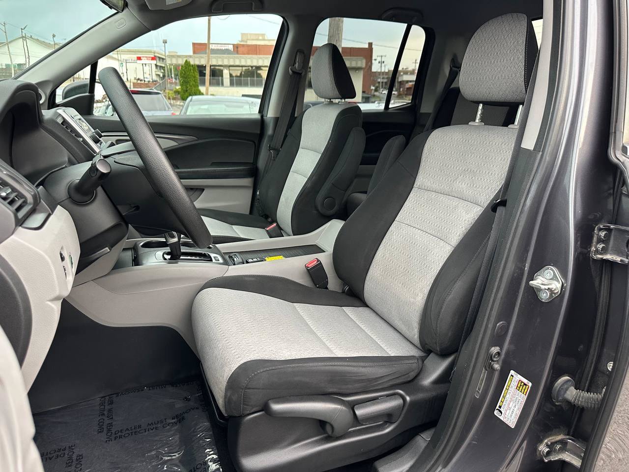 Used 2017 Honda Ridgeline RT image 16