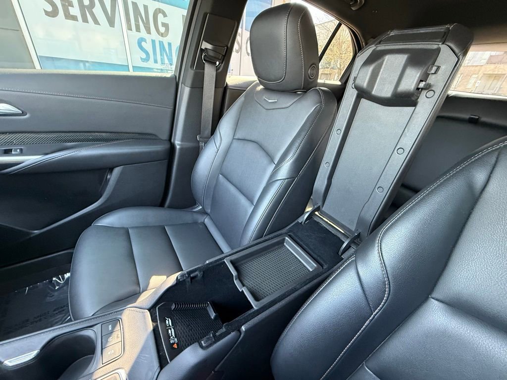 Used 2022 Cadillac XT4 Sport w/ Enhanced Visibility Package FWD image 26