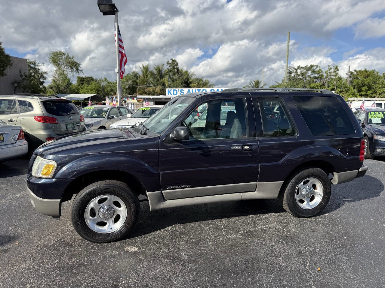 Used 2002 Ford Explorer Sport image 3