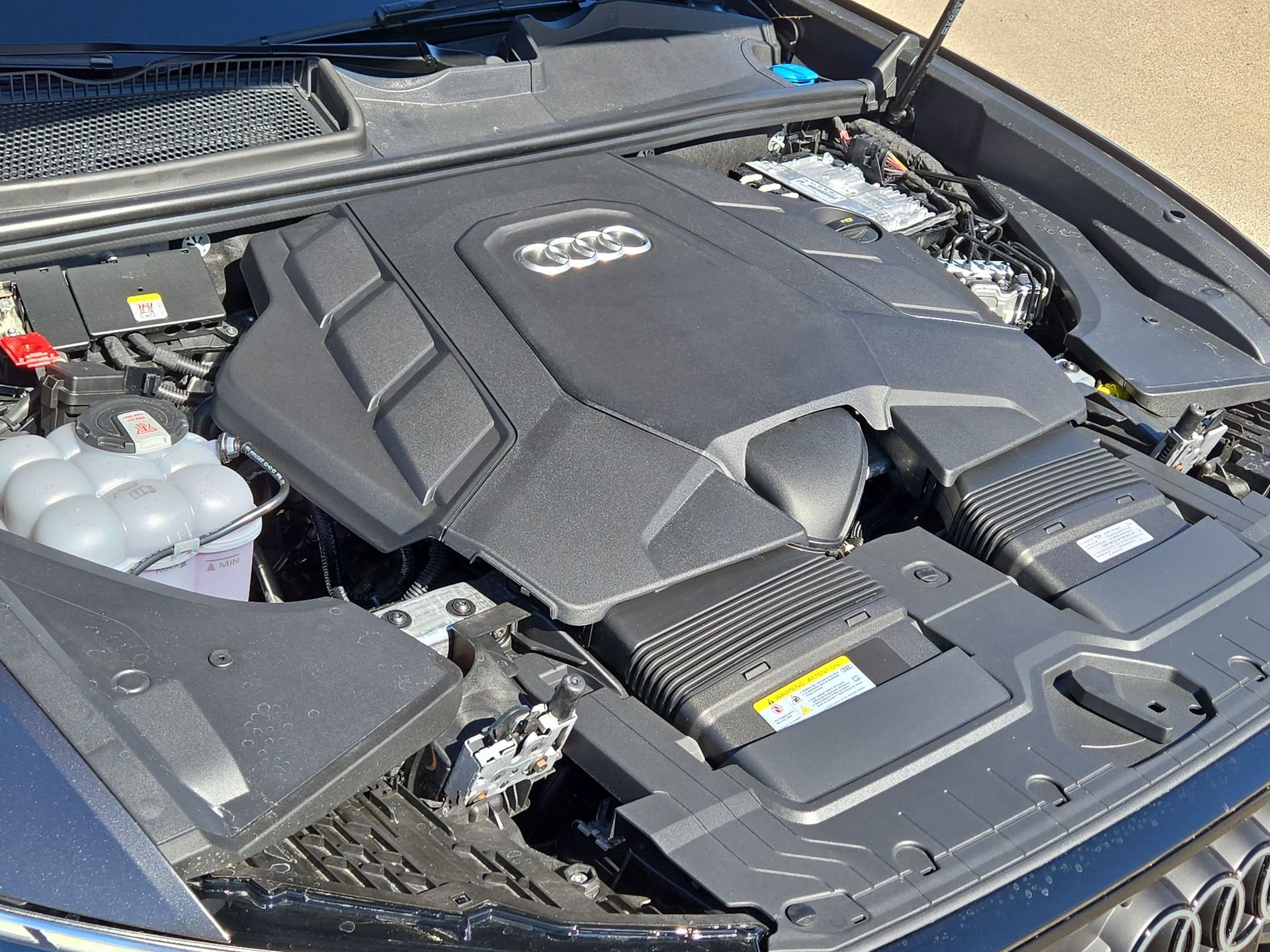 New 2026 Audi Q8 Prestige image 10