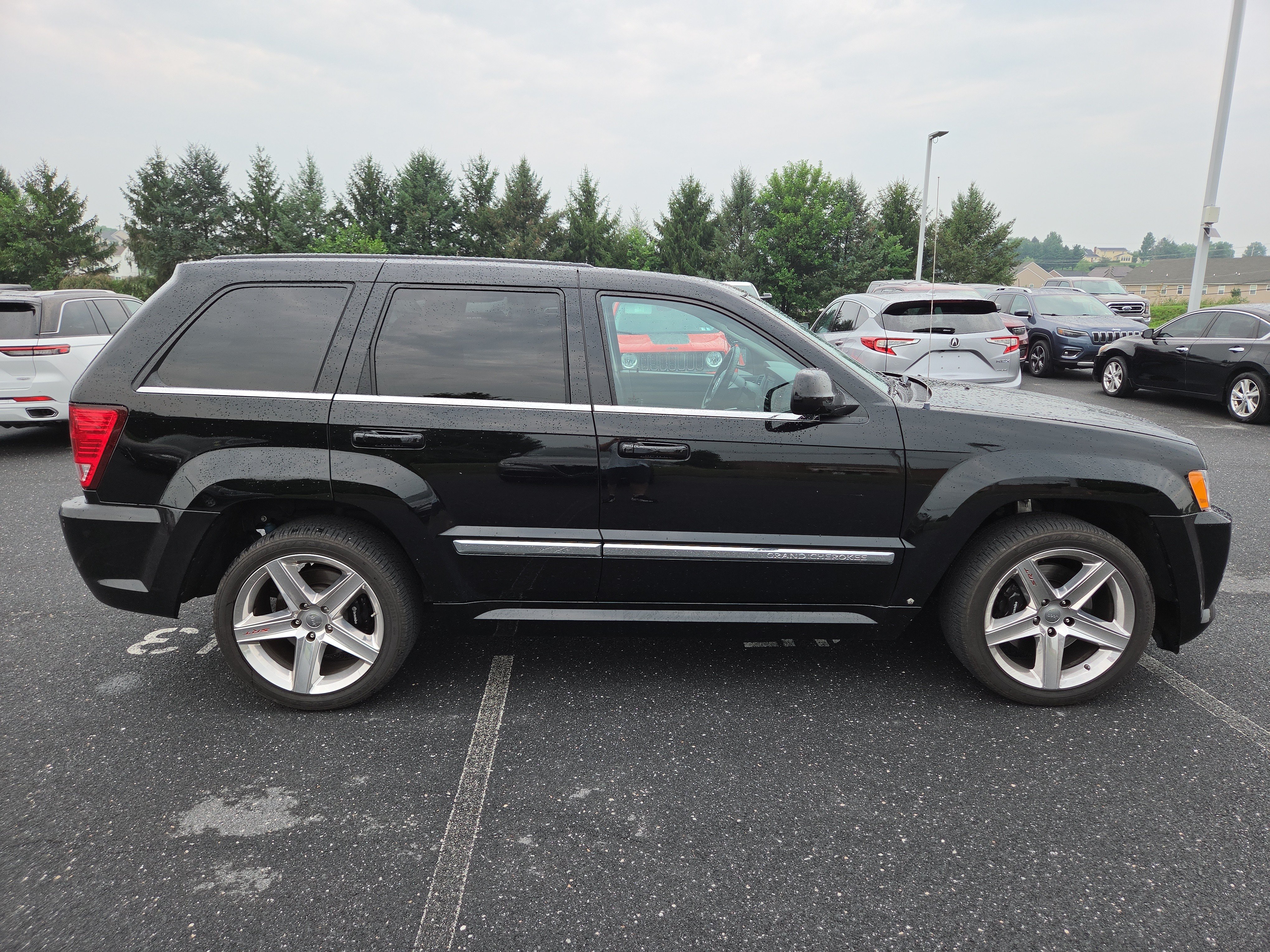 Used 2007 Jeep Grand Cherokee SRT8 w/ SRT Option Group I AWD/4WD image 17