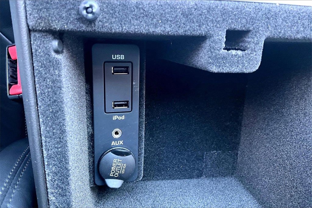 Used 2012 Jaguar XF Portfolio image 15