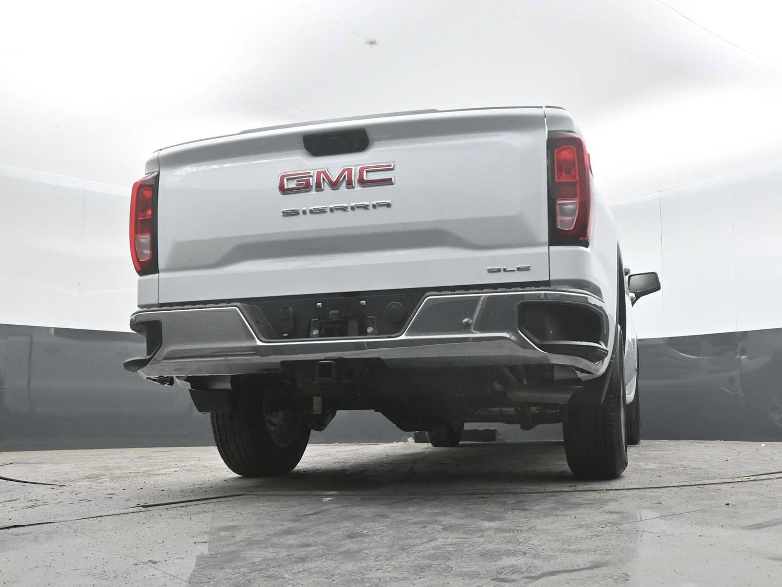 New 2026 GMC Sierra 1500 SLE w/ Preferred Package AWD/4WD image 47