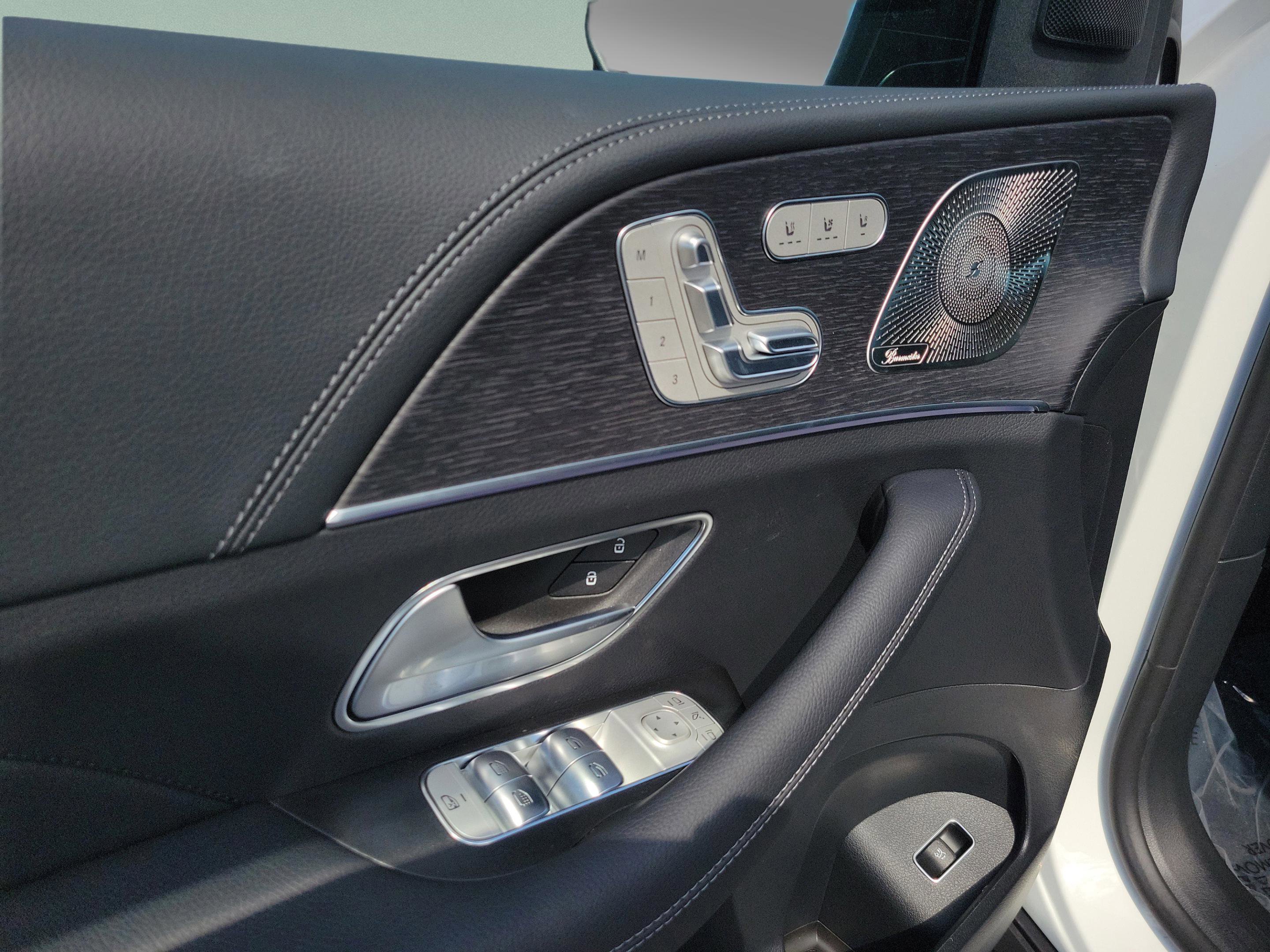 New 2026 Mercedes-Benz GLS 450 4MATIC image 17