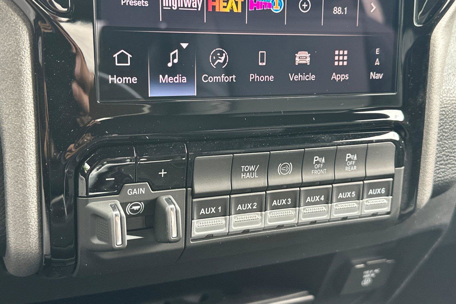 New 2027 RAM 3500 Tradesman AWD/4WD image 19