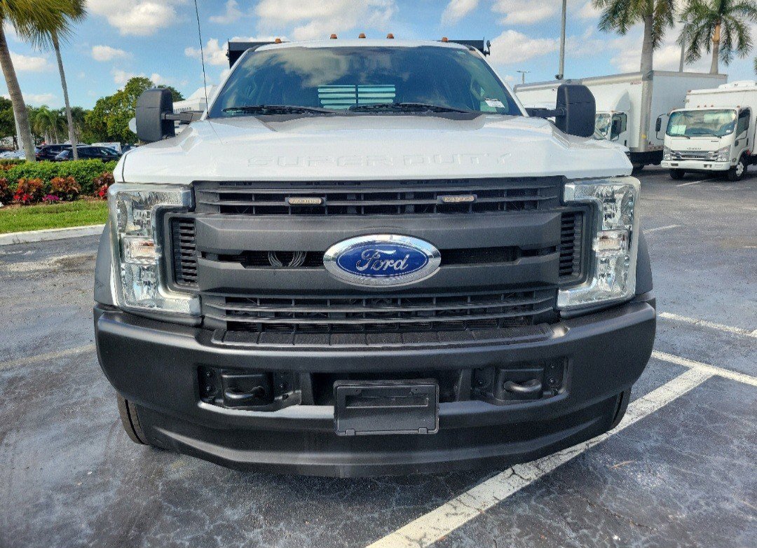 Used 2019 Ford F450 XL image 2