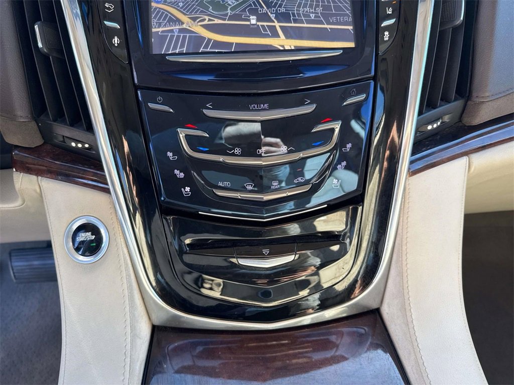 Used 2015 Cadillac Escalade ESV Premium image 29