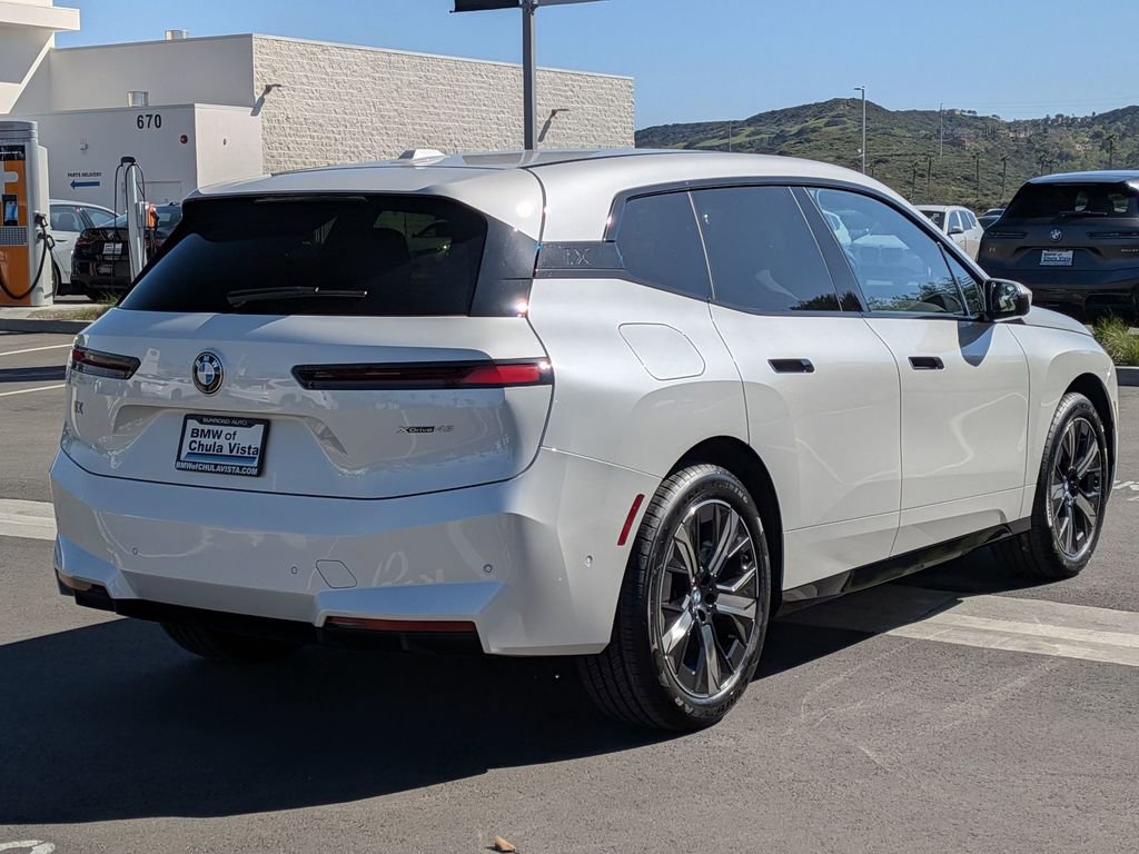 New 2026 BMW iX xDrive45 w/ Premium Package image 6