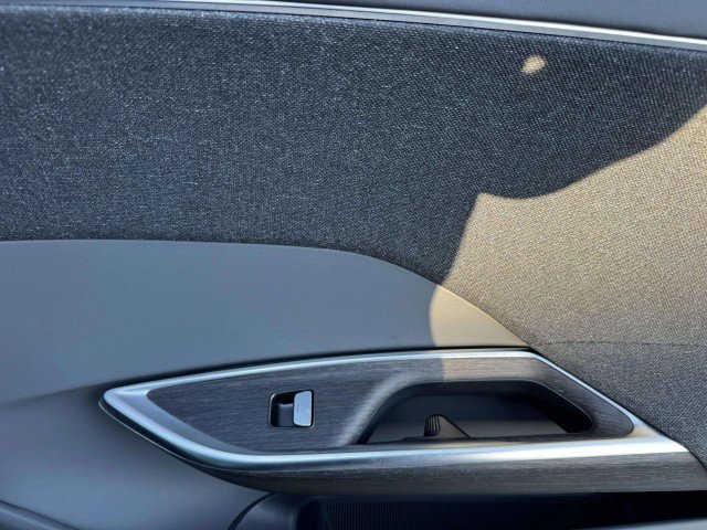 Used 2025 Lucid Air Pure image 48