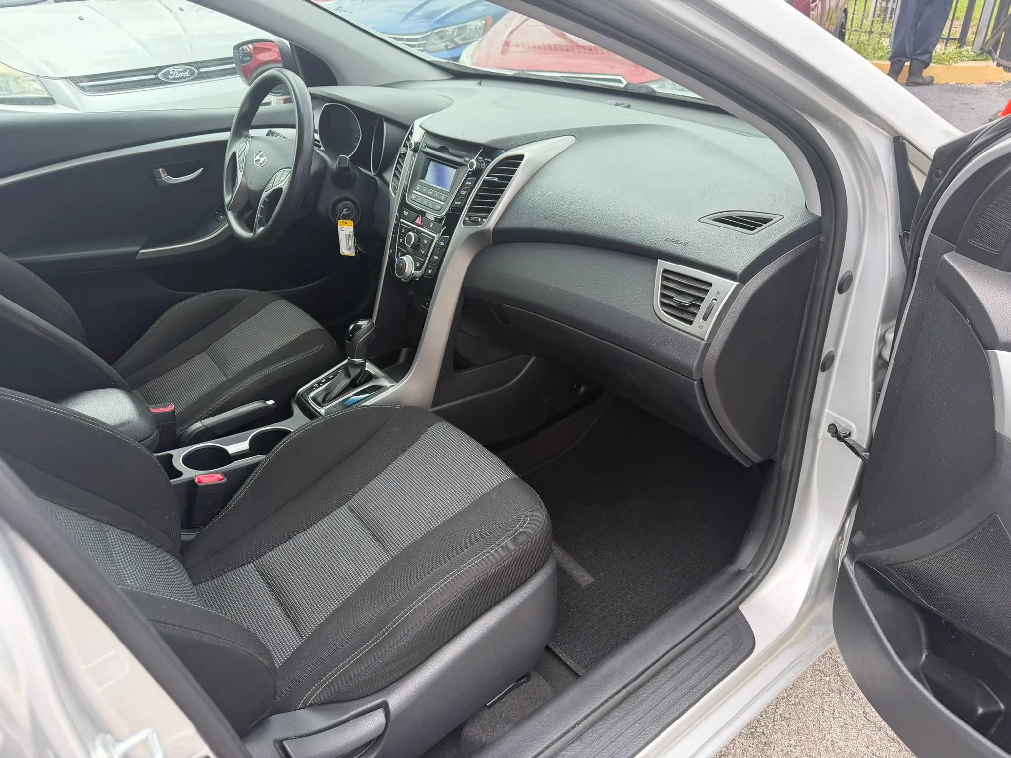 Used 2016 Hyundai Elantra GT FWD image 10