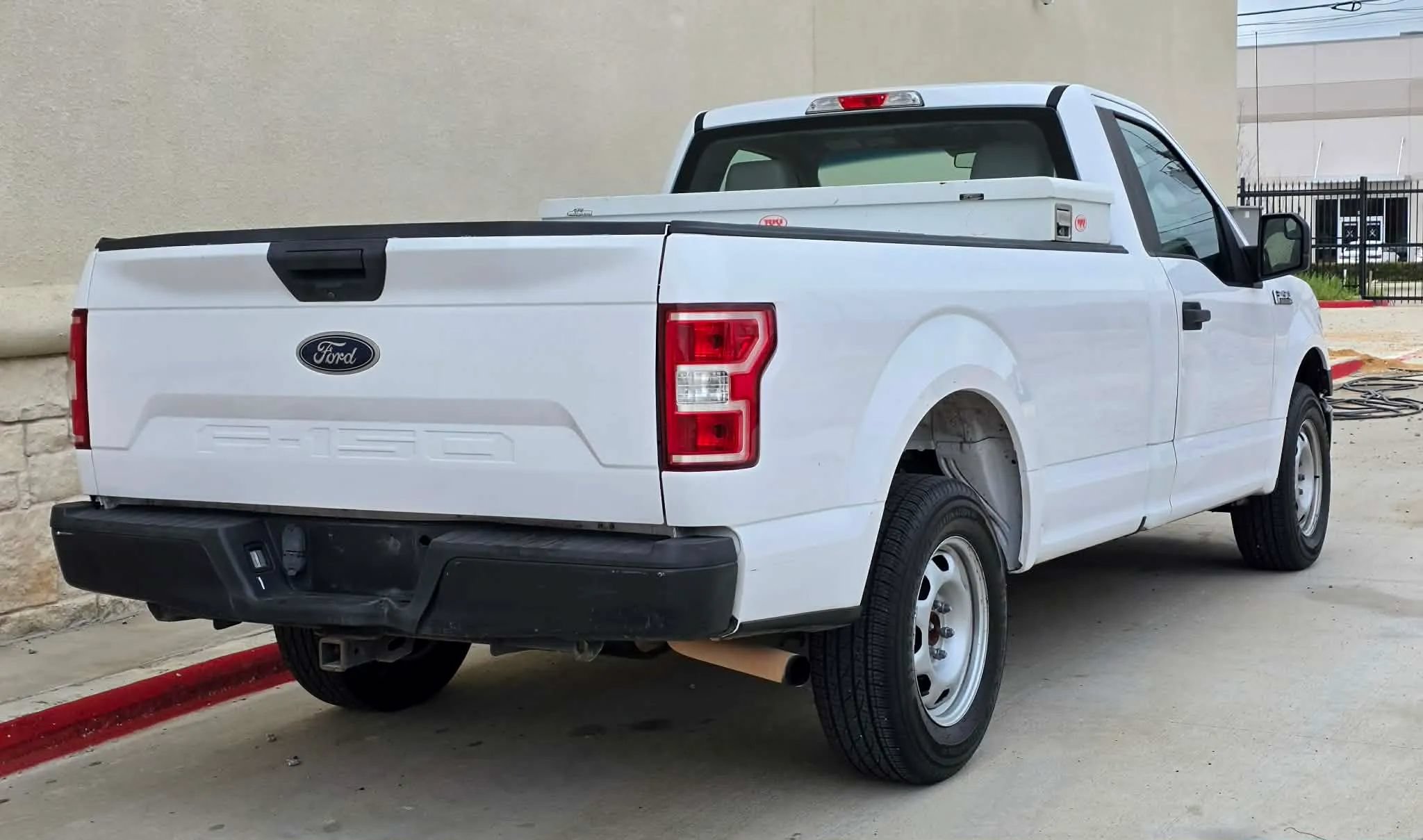 Used 2018 Ford F150 XL w/ Equipment Group 101A Mid RWD image 3